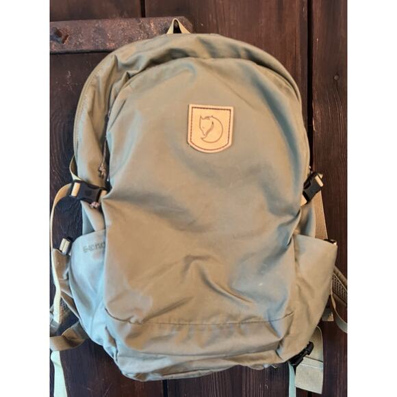 Fjallraven High Coast Trail 26L Backpack Green Hiking Trekking Outdoor Backpack - Picture 2 of 6